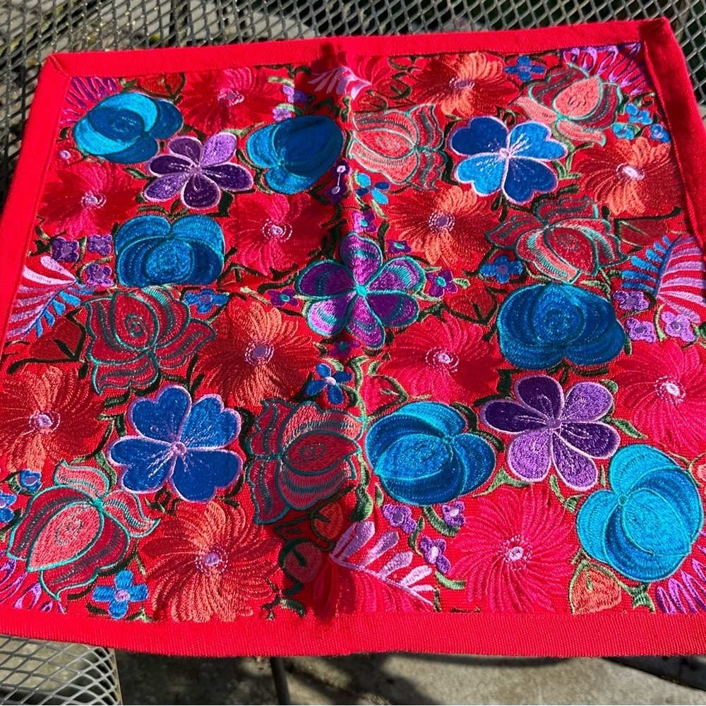 🇲🇽 Mexican pillow case. 18”x18”. New. Red, teal and orange. Zipper in back